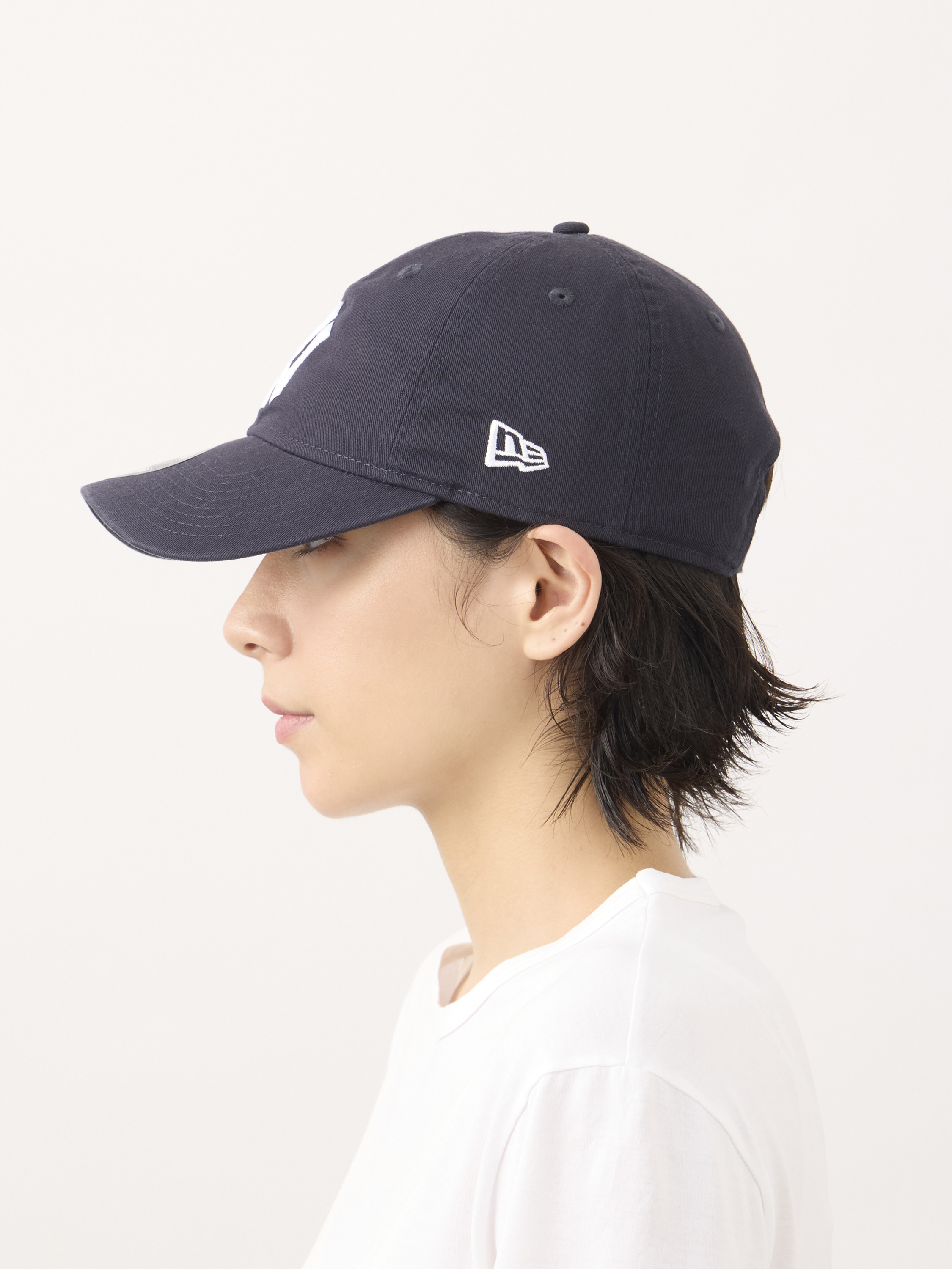 9TWENTYを着用した女性のイメージ